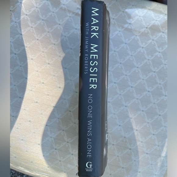 No One Wins Alone - By Mark Messier - Picture 3 of 4